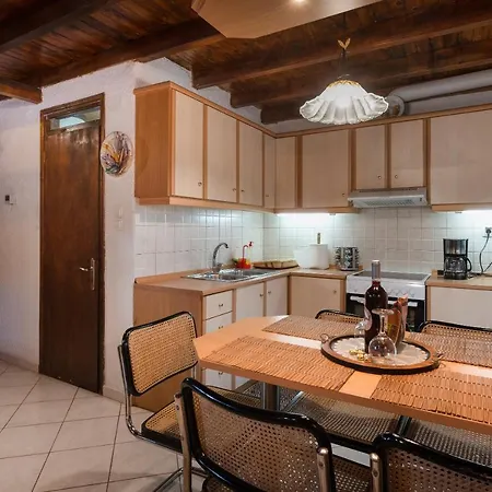 Chalet Renata 2 Livadi Arachovas *